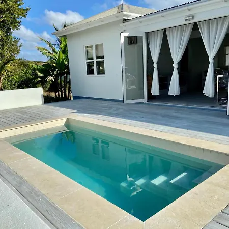 Modern 3Bed House In The Heart Of Swetes Village
